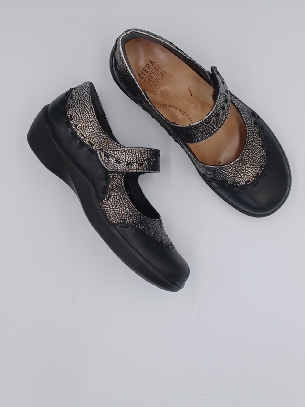 Ziera Gummibear Mary Jane in Black Antique Pewter